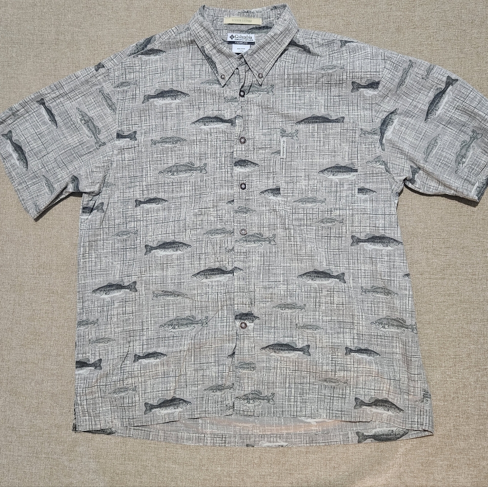 Columbia Gray Fish Pattern Men's Shirt